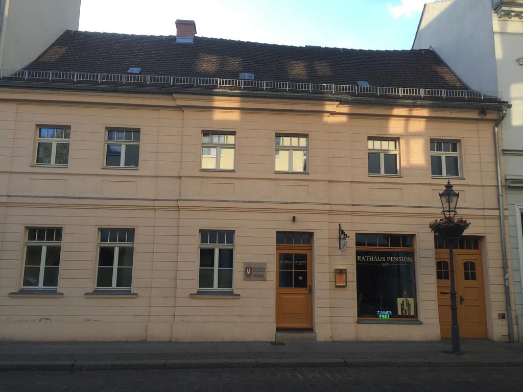 Rathaus-Pension 1685 Brandenburg  Exterior photo