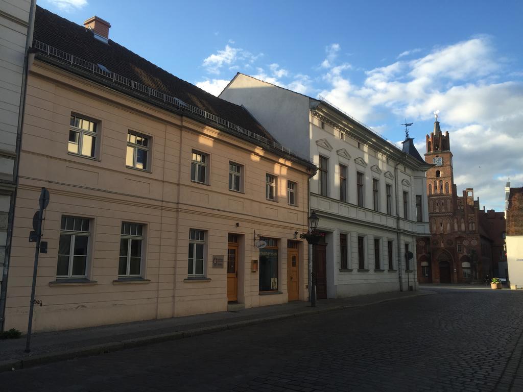 Rathaus-Pension 1685 Brandenburg  Exterior photo